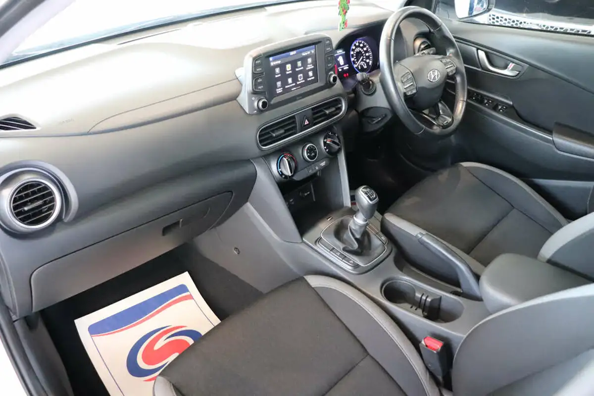 2019-hyundai-kona-10-t-gdi-play-big-31