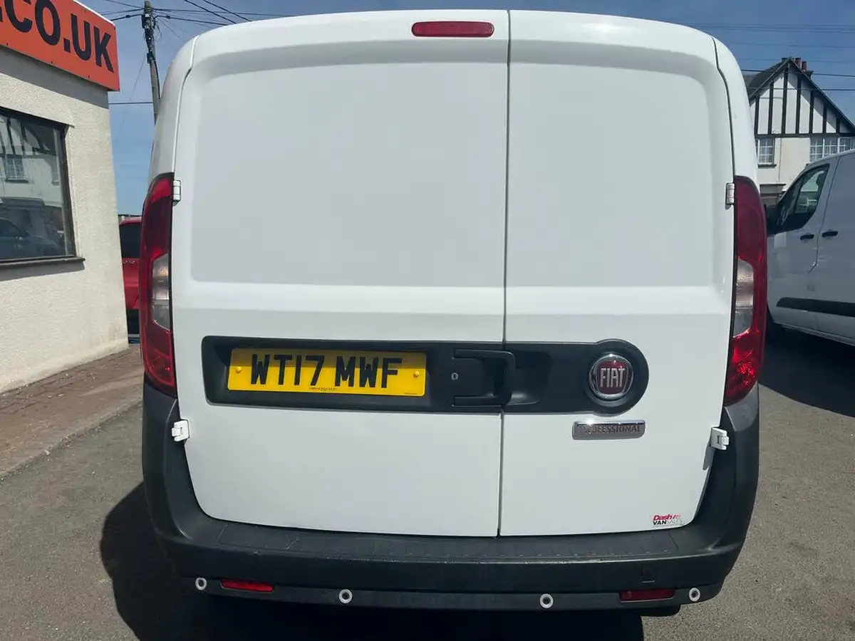 2017-fiat-doblo-cargo-13td-l1h1-sx-big-11