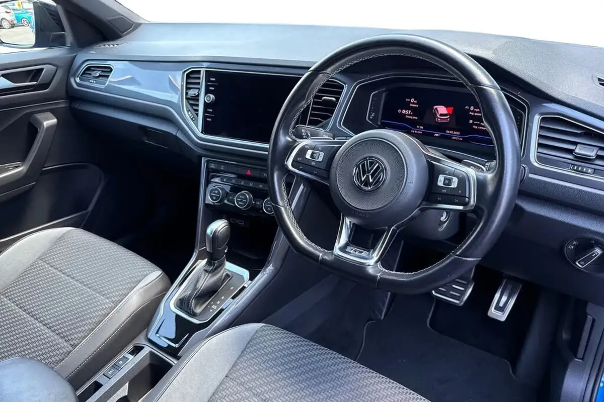 2019-volkswagen-t-roc-15-tsi-r-line-dsg-big-13