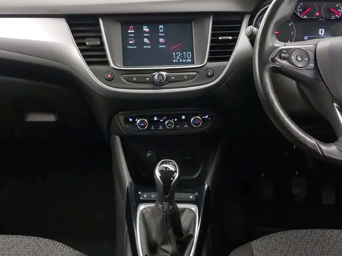 2019-vauxhall-crossland-x-12-se-83ps-big-9