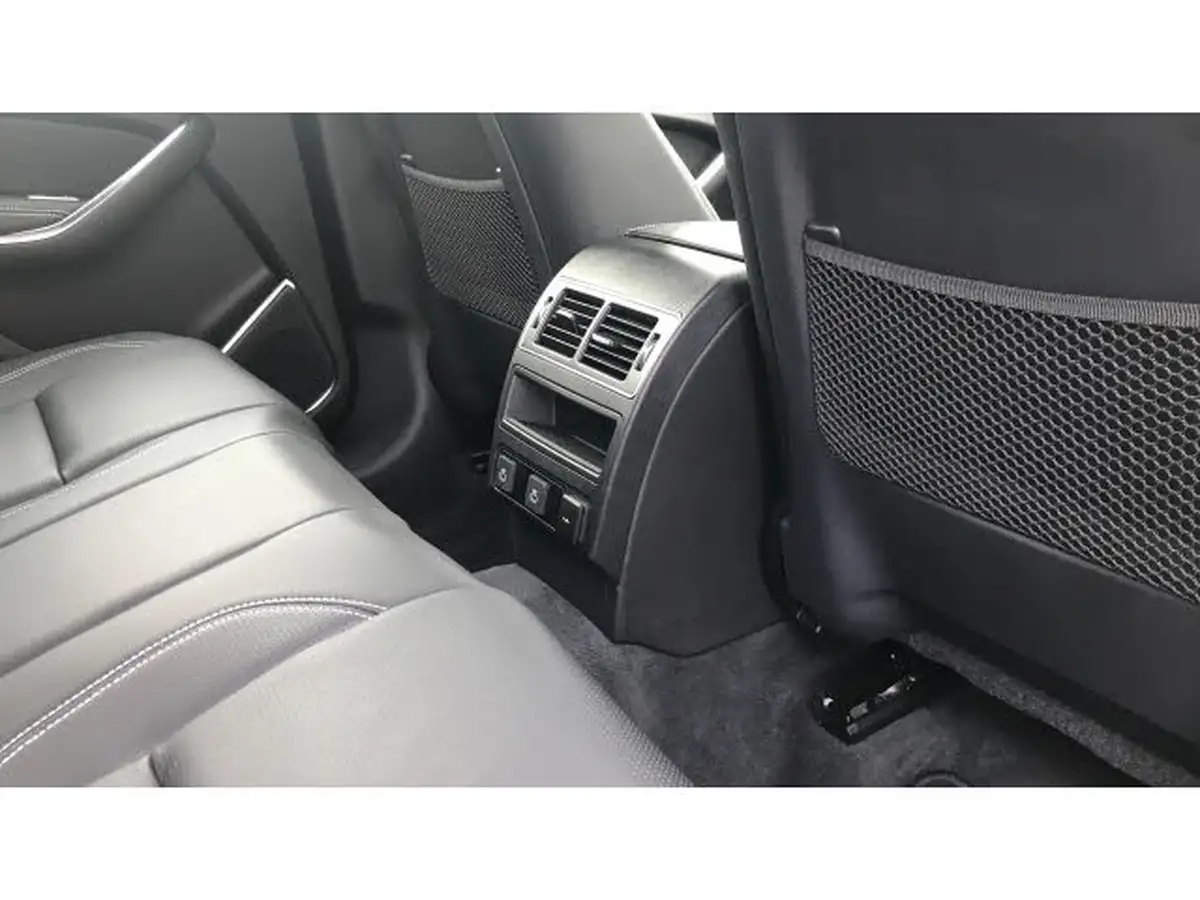 2024-jaguar-f-pace-20-d200-r-dynamic-s-big-17