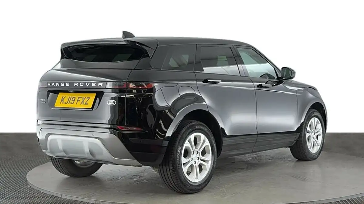 2019-land-rover-range-rover-evoque-20-d150-s-awd-auto-big-3