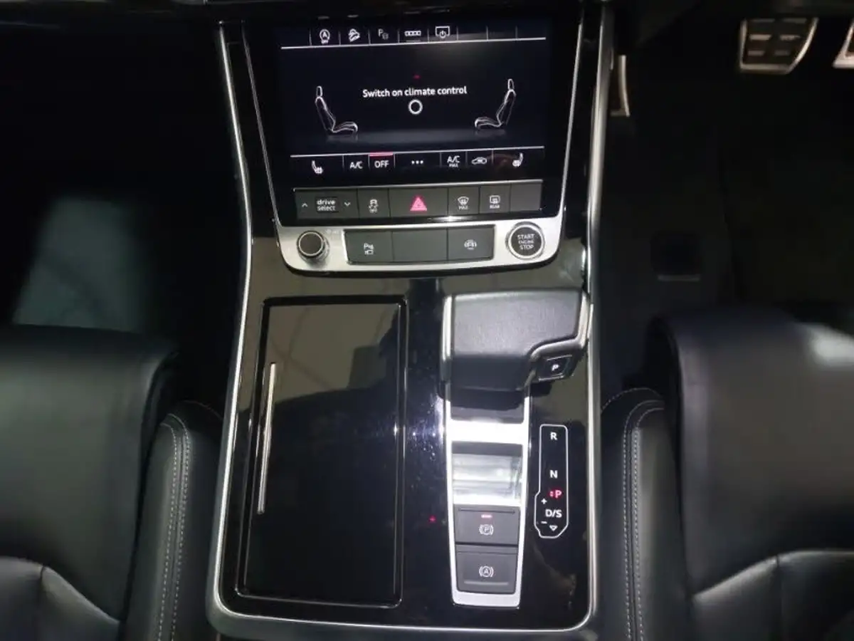 2022-audi-q7-30-55-tfsi-black-edition-big-16