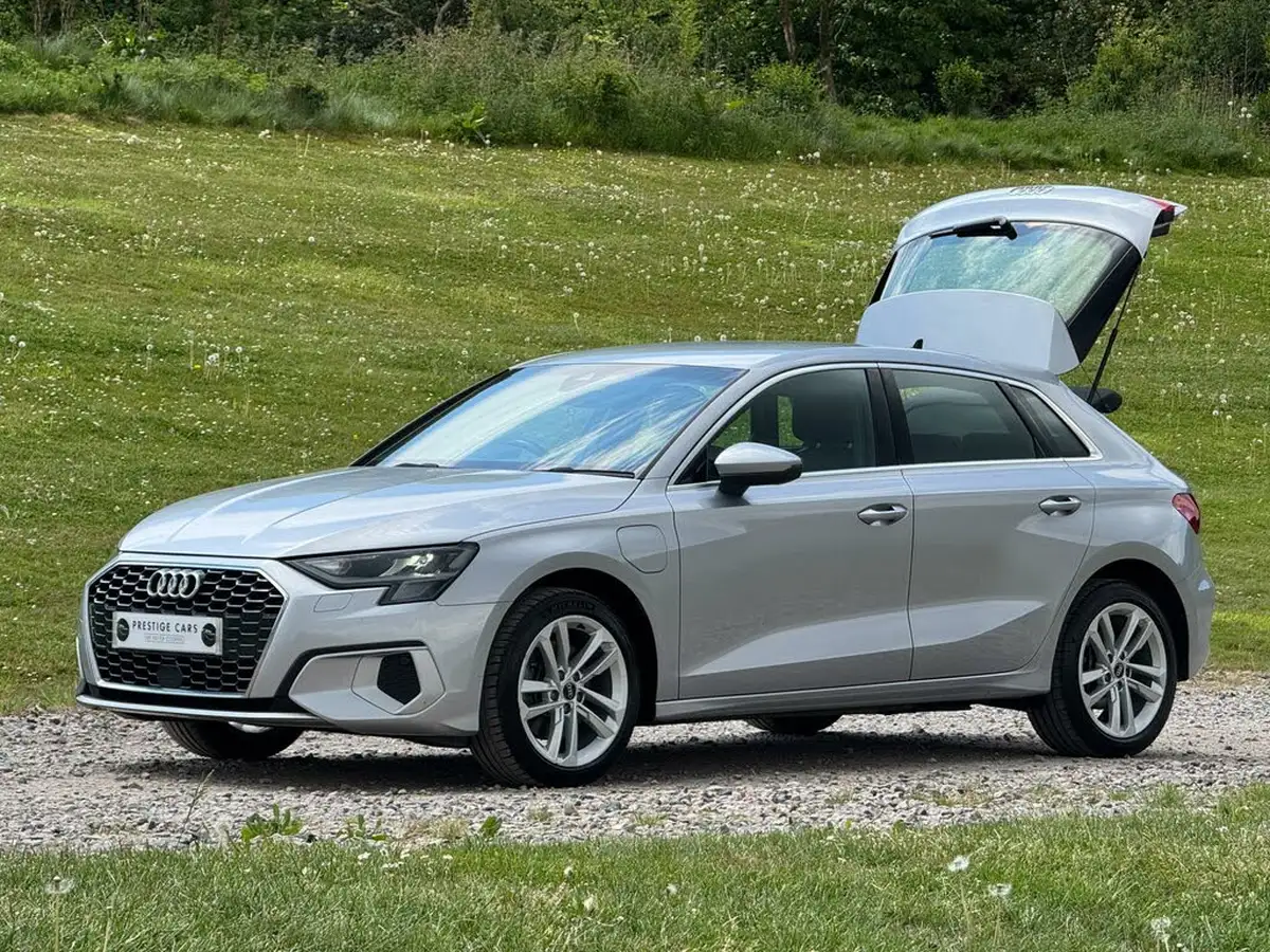 2021-audi-a3-14-40-tfsi-e-sport-big-10