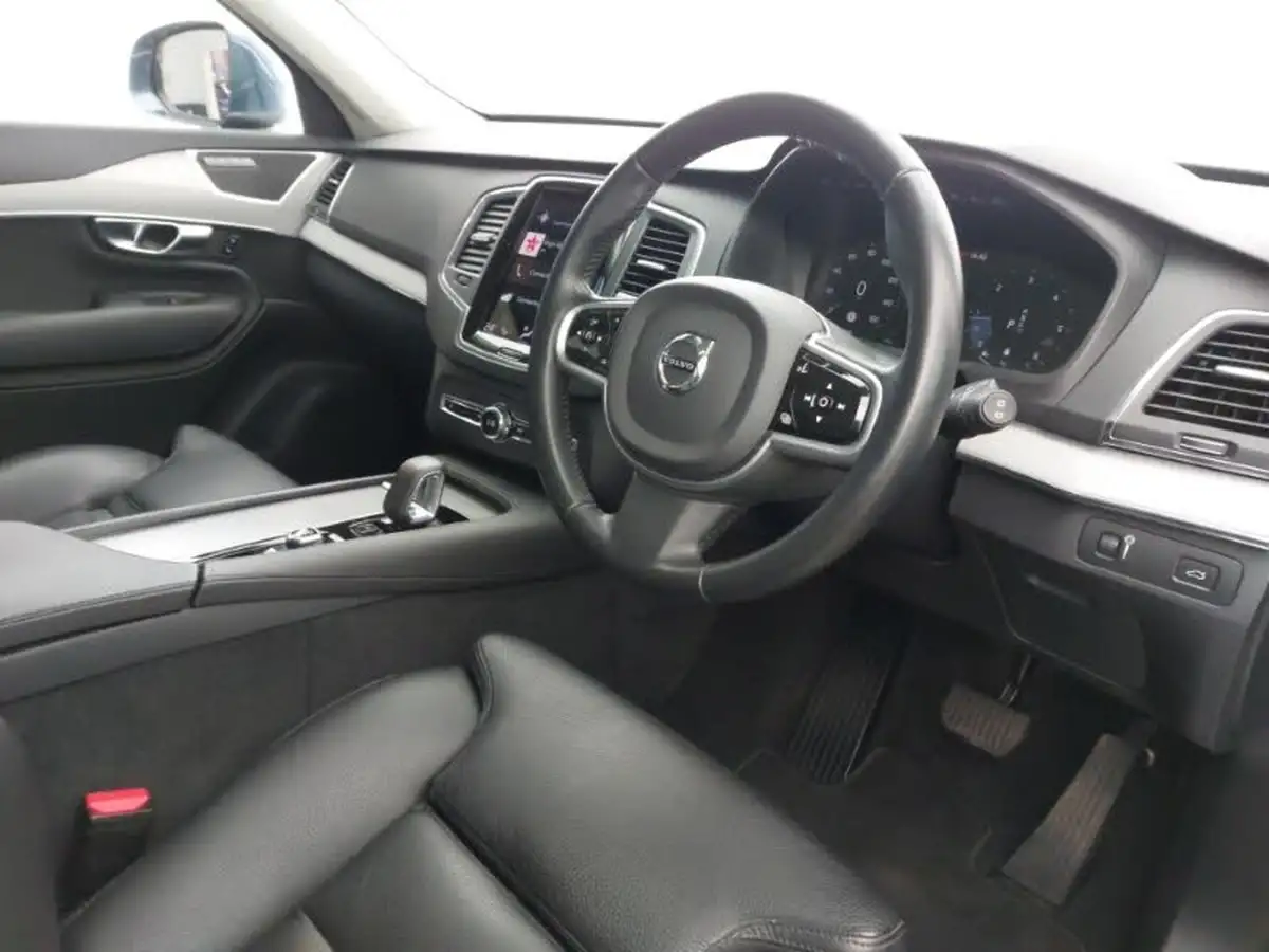 2022-volvo-xc90-20td-b5-momentum-big-10