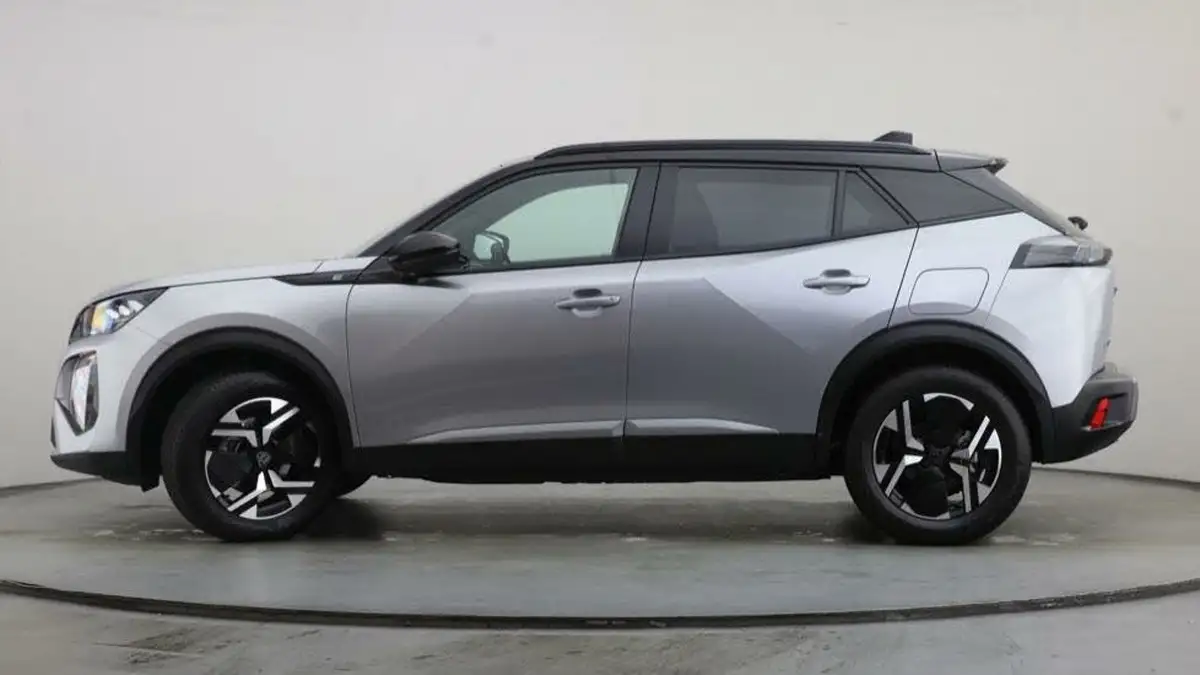 2024-peugeot-2008-suv-e-gt-136ps-50kwh-big-13