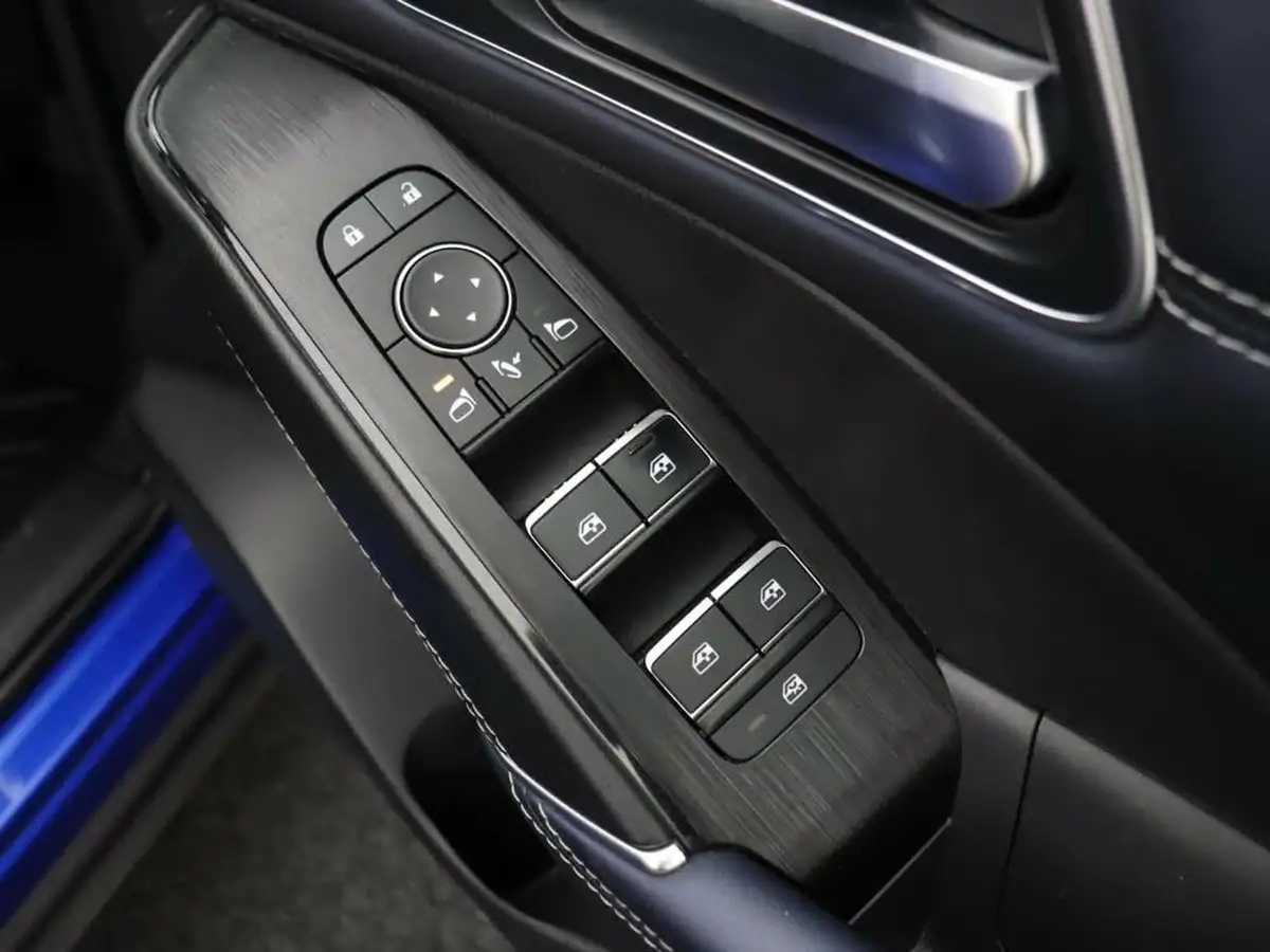 2022-nissan-qashqai-13-dig-t-tekna-158ps-xtronic-big-24