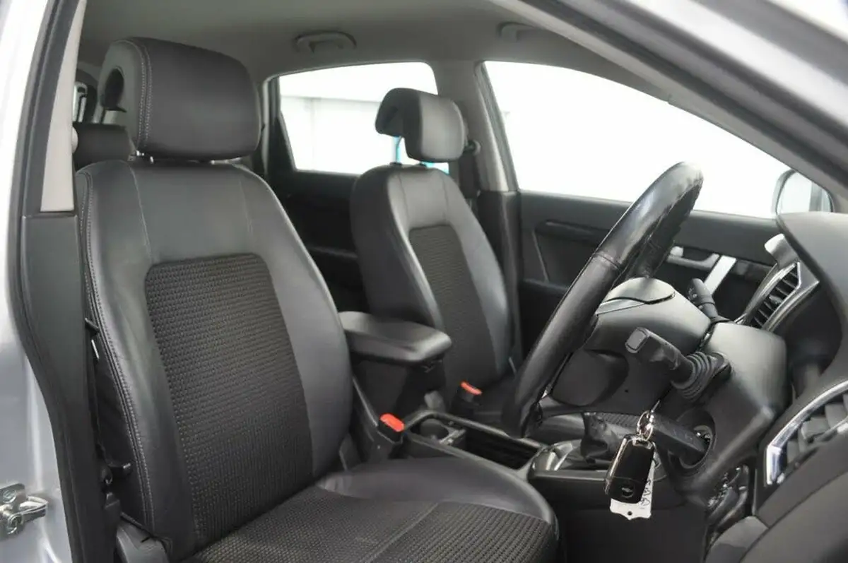 2012-chevrolet-captiva-22td-lt-22vcdi-7st-big-12