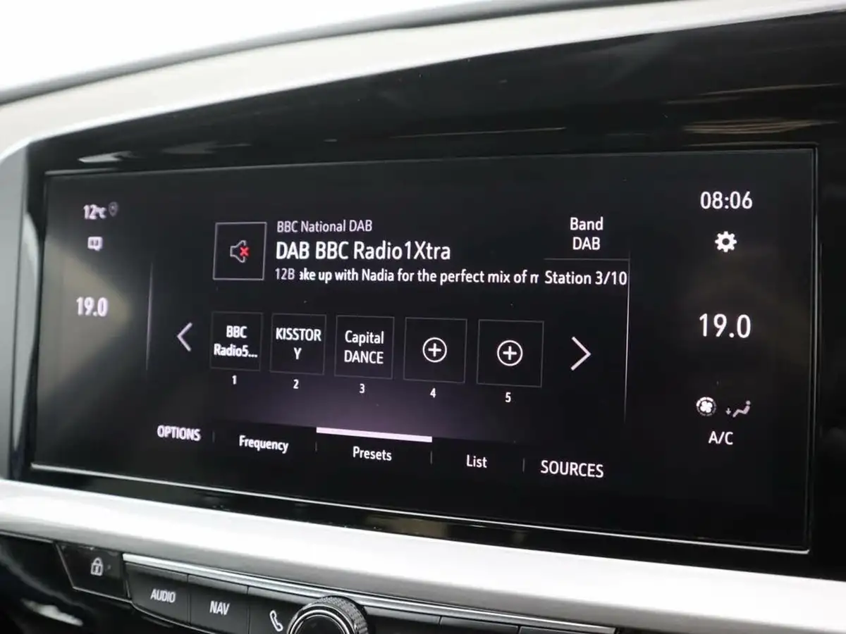 2022-vauxhall-grandland-12-ultimate-big-20