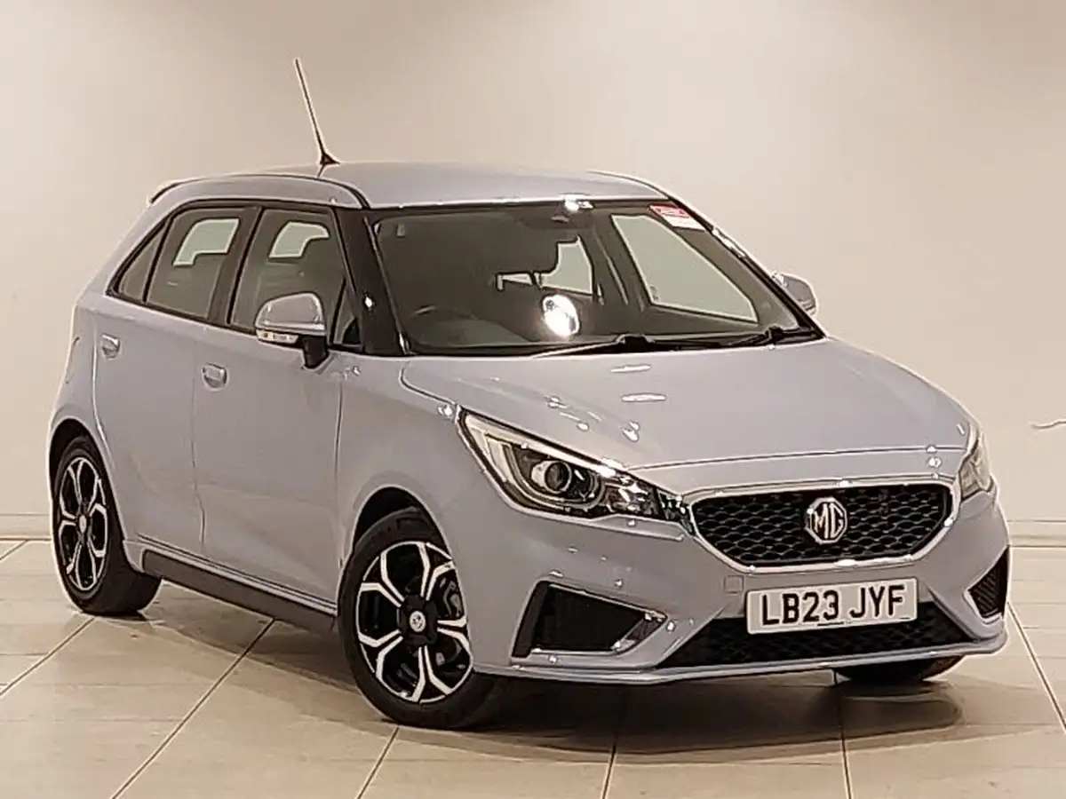 2023-mg-mg3-15-vti-tech-exclusive-nav-big-0