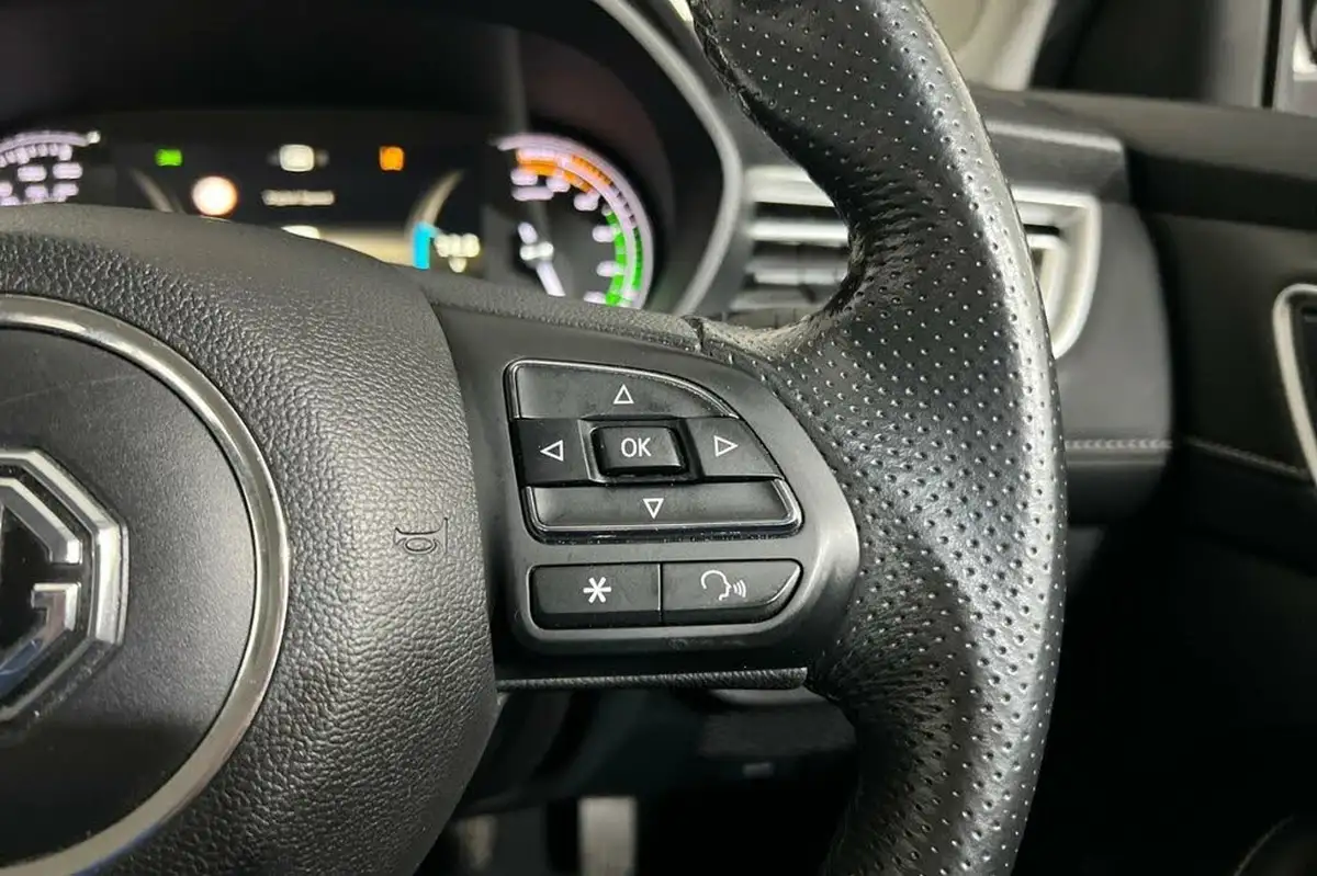 2021-mg-mg5-e-exclusive-ev-long-range-big-26
