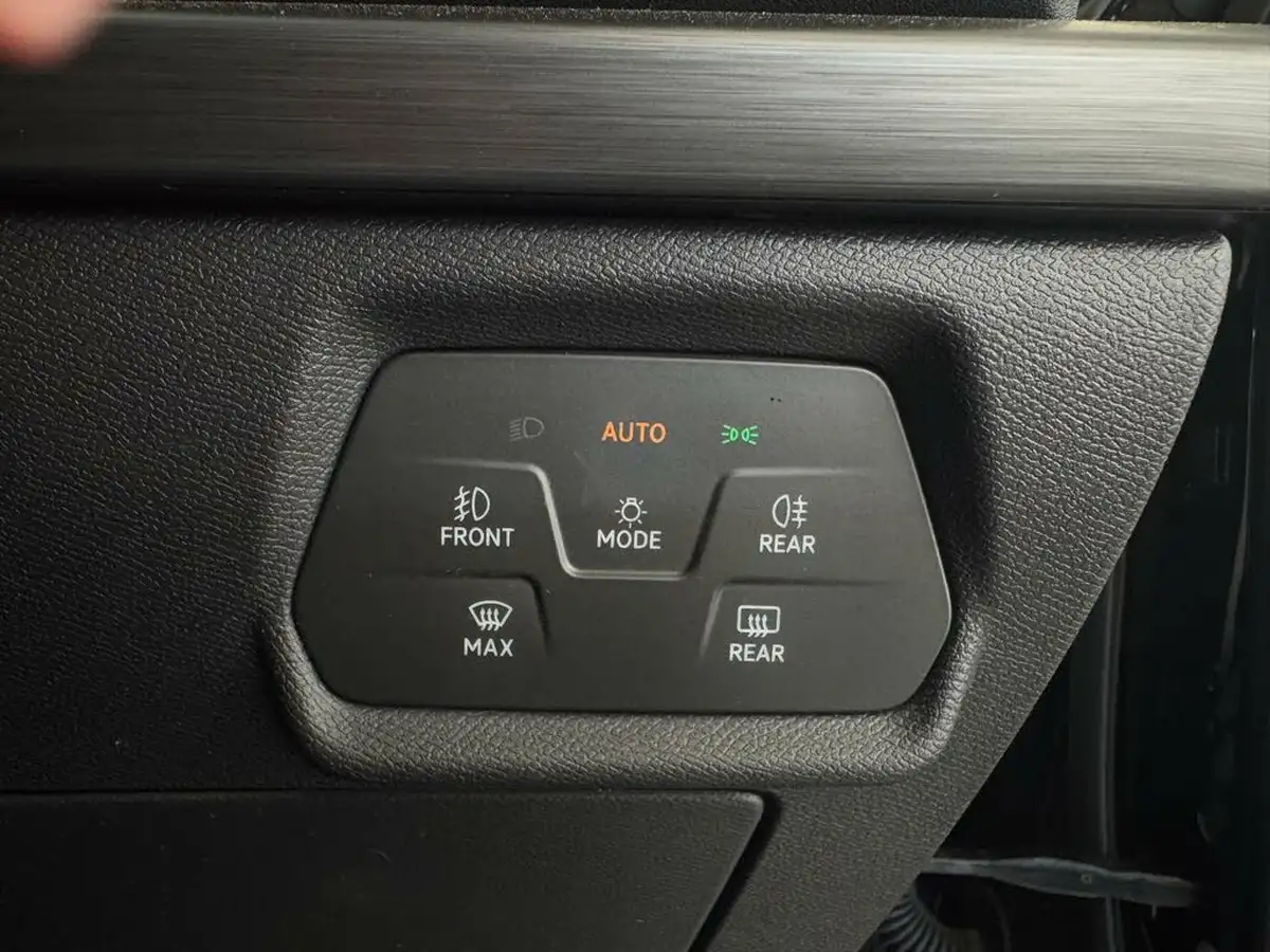 2021-cupra-formentor-14-e-hybrid-v1-big-13