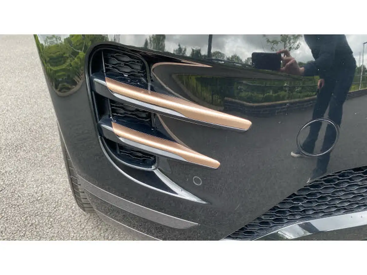 2019-land-rover-range-rover-evoque-20-d150-r-dynamic-big-25