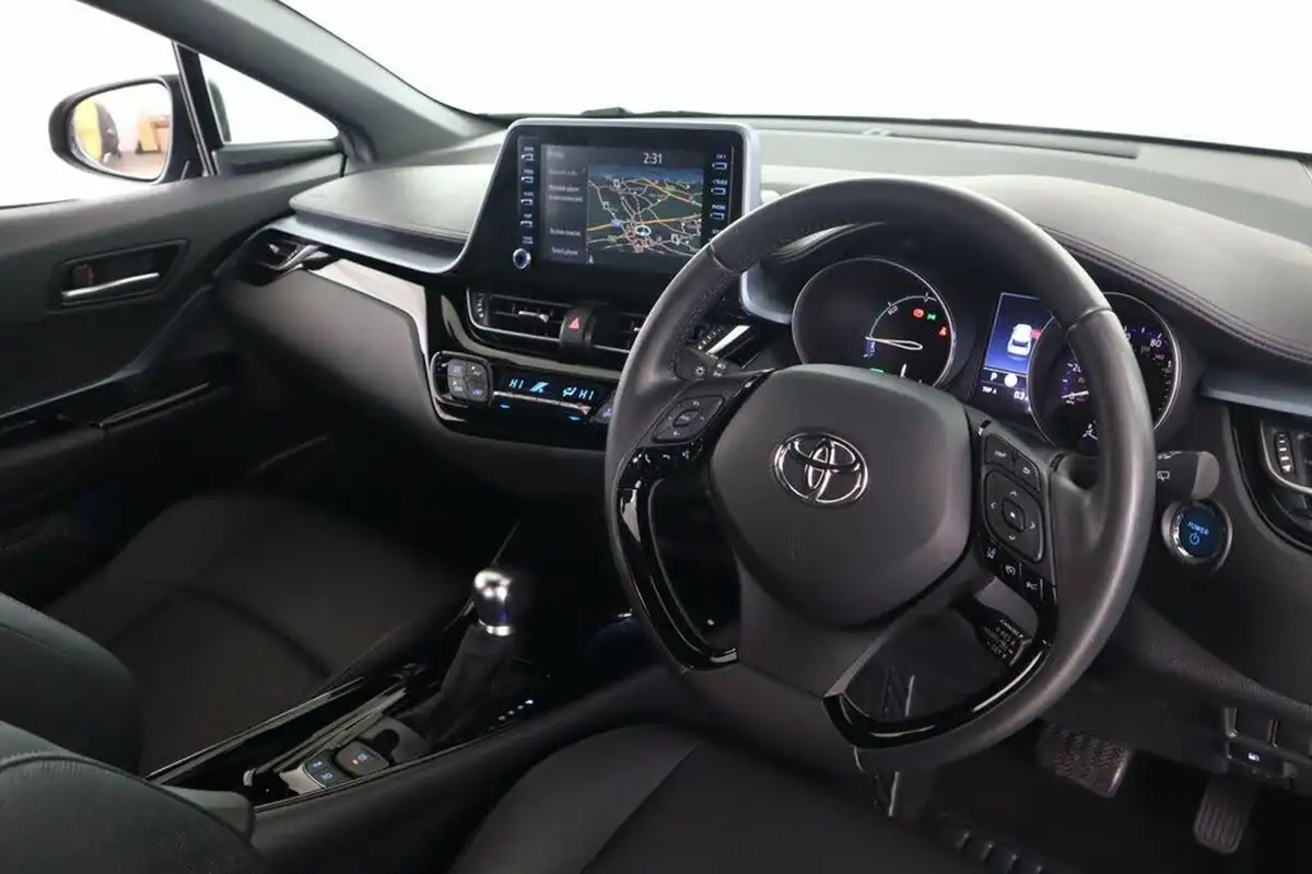 2022-toyota-c-hr-20-vvt-i-design-big-52