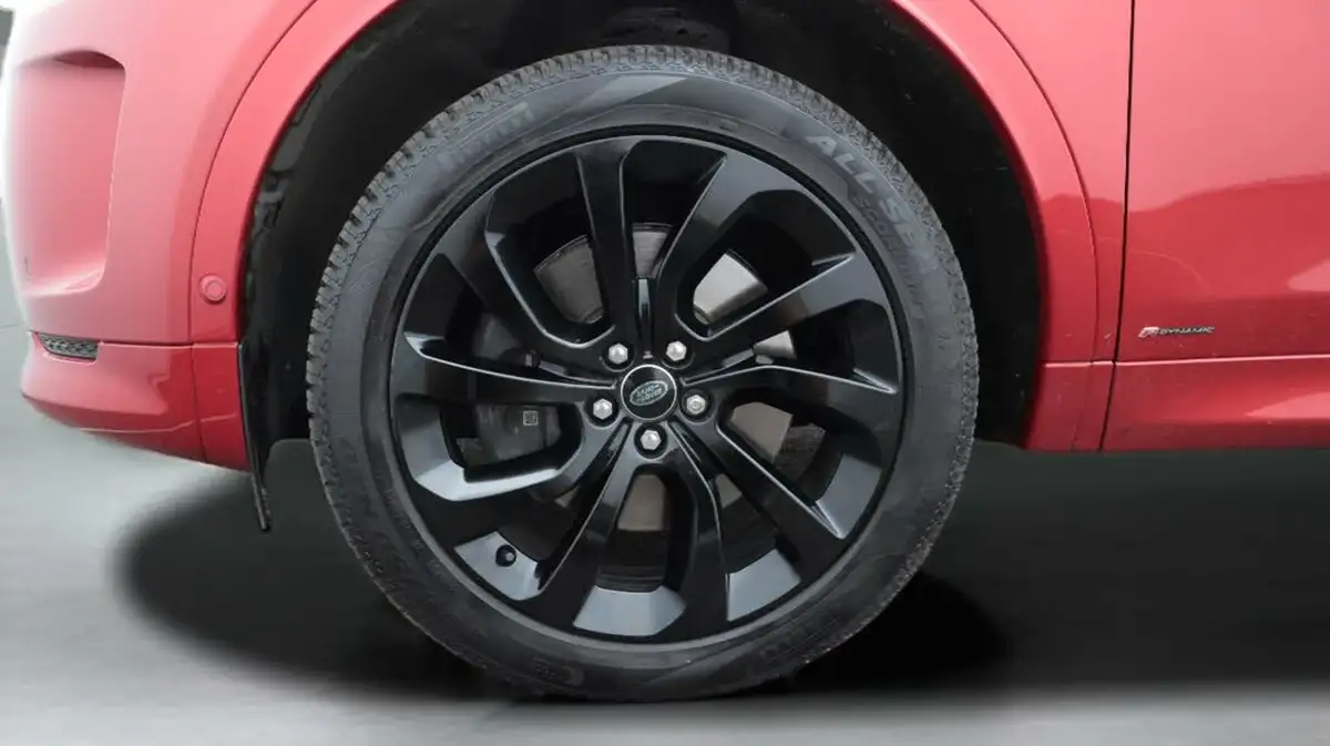 2021-land-rover-discovery-sport-20-d200-r-dynamic-hse-big-18