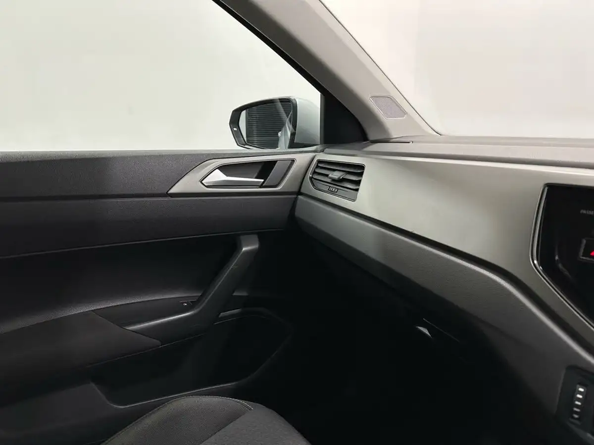 2018-volkswagen-polo-10-tsi-se-big-22