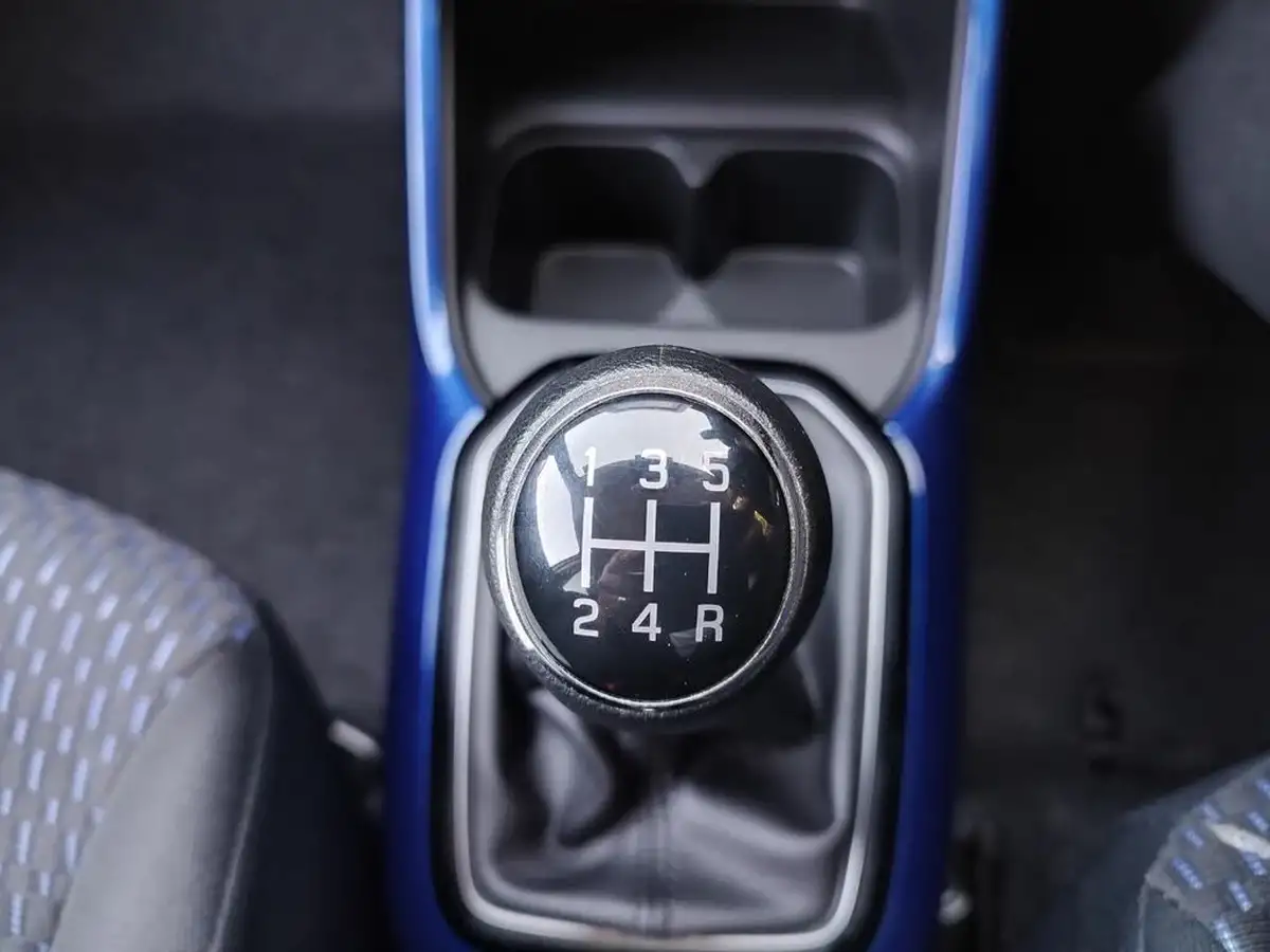 2022-suzuki-ignis-12-dualjet-sz-t-big-11