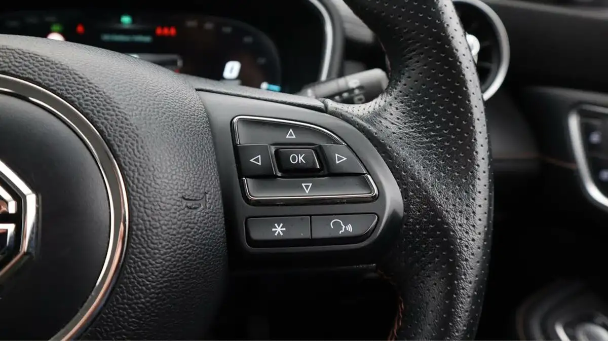 2021-mg-hs-15t-gdi-excite-258ps-plug-in-hybrid-auto-big-25