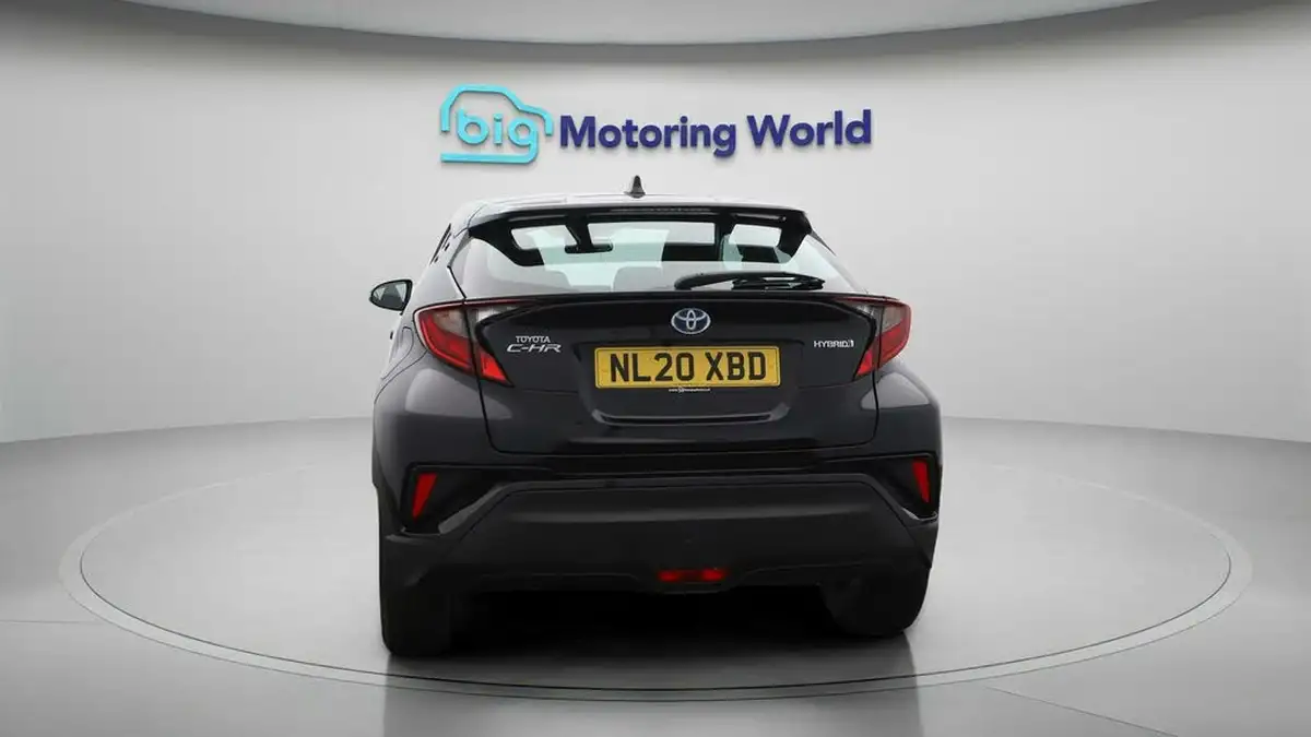 2020-toyota-c-hr-18-vvt-i-icon-parking-pack-big-6