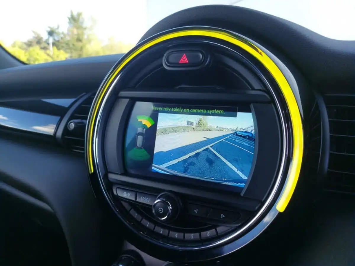 2019-mini-cooper-20-cooper-s-sport-189bhp-hatchback-3d-big-8
