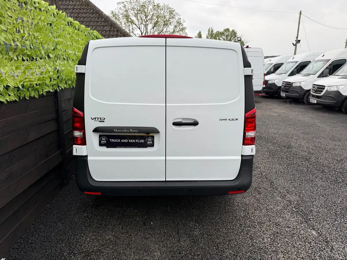 2021-mercedes-benz-vito-20cdi-114-progressive-l2-134bhpeu6dt-panel-1749cc-9g-tronic-big-5