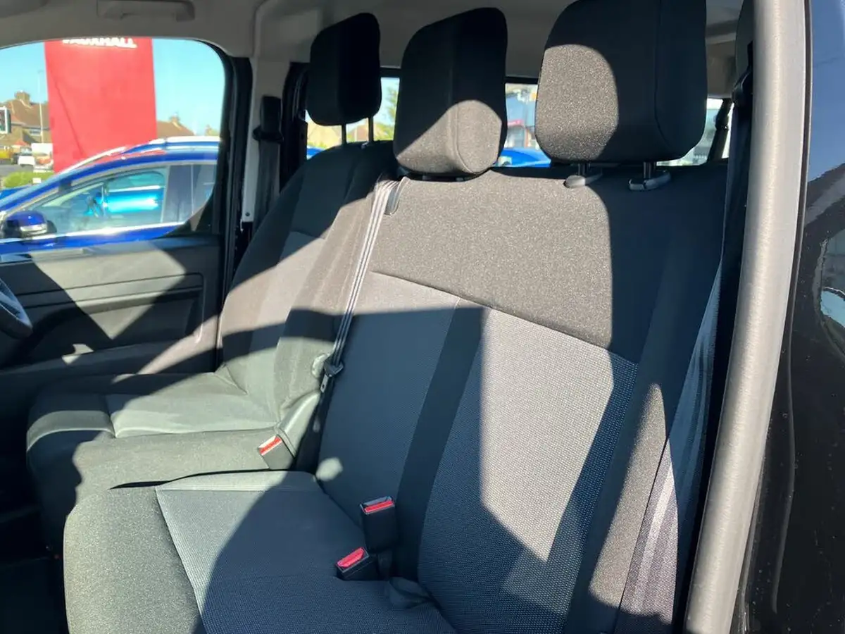 2023-vauxhall-vivaro-life-e-combi-l-big-24