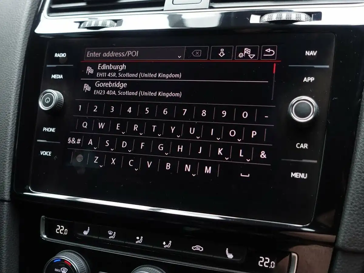 2019-volkswagen-golf-20-tsi-gti-performance-5d-big-25