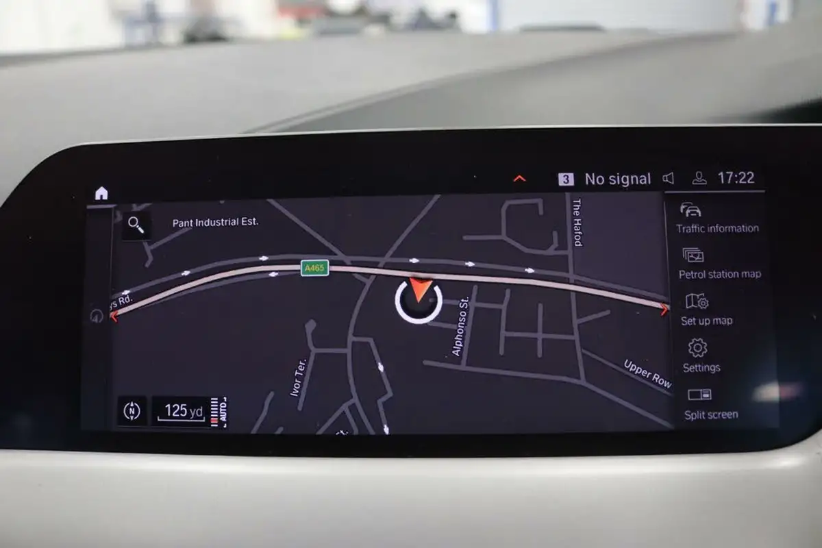 2021-bmw-1-series-15td-116d-se-lcp-big-11