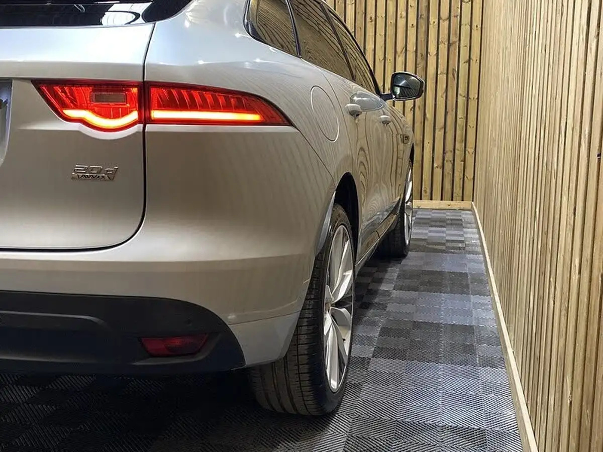 2018-jaguar-f-pace-20-i4d-r-sport-180ps-awd-auto-big-18