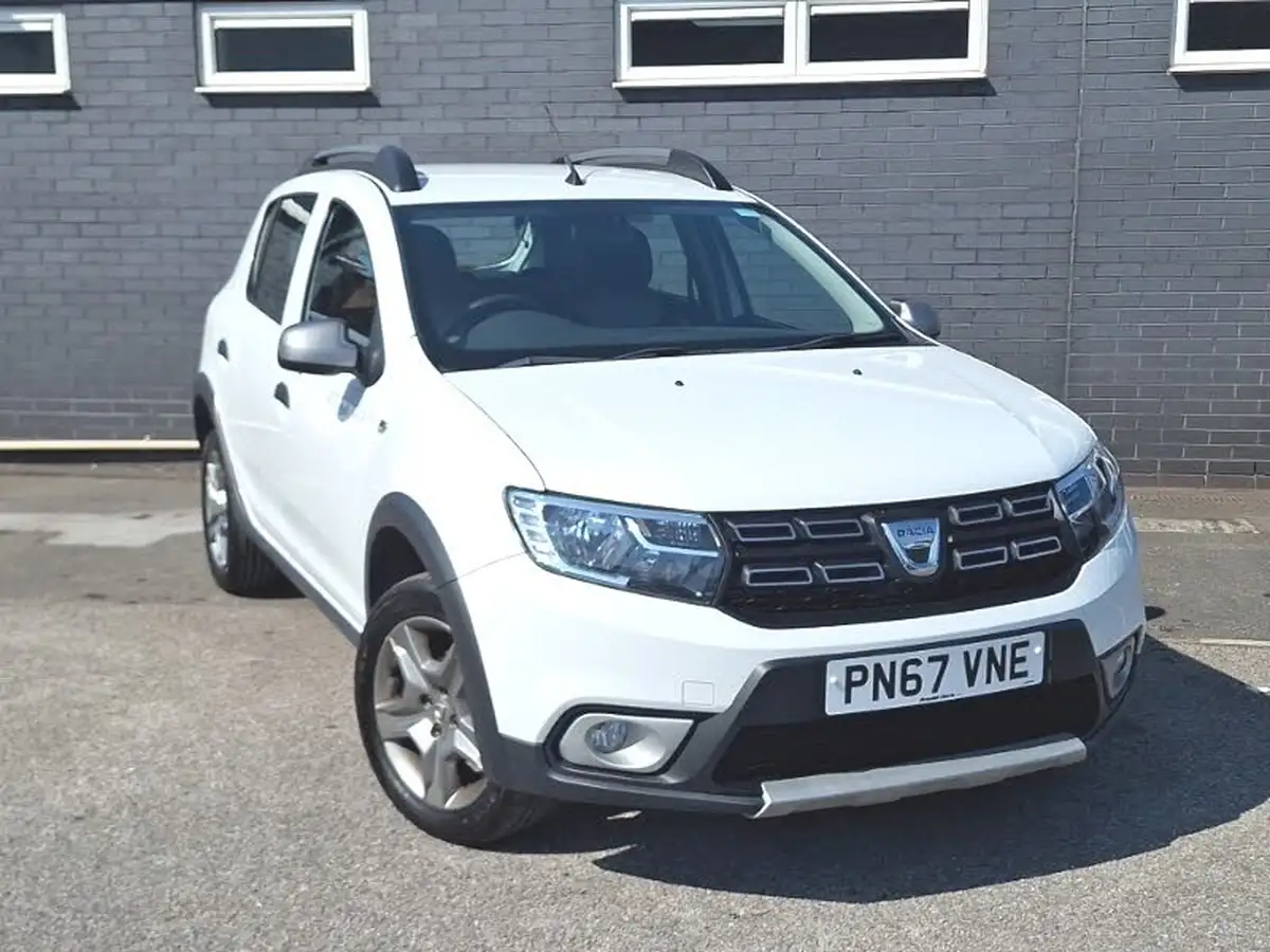 2017-dacia-sandero-stepway-15dci-laureate-big-0