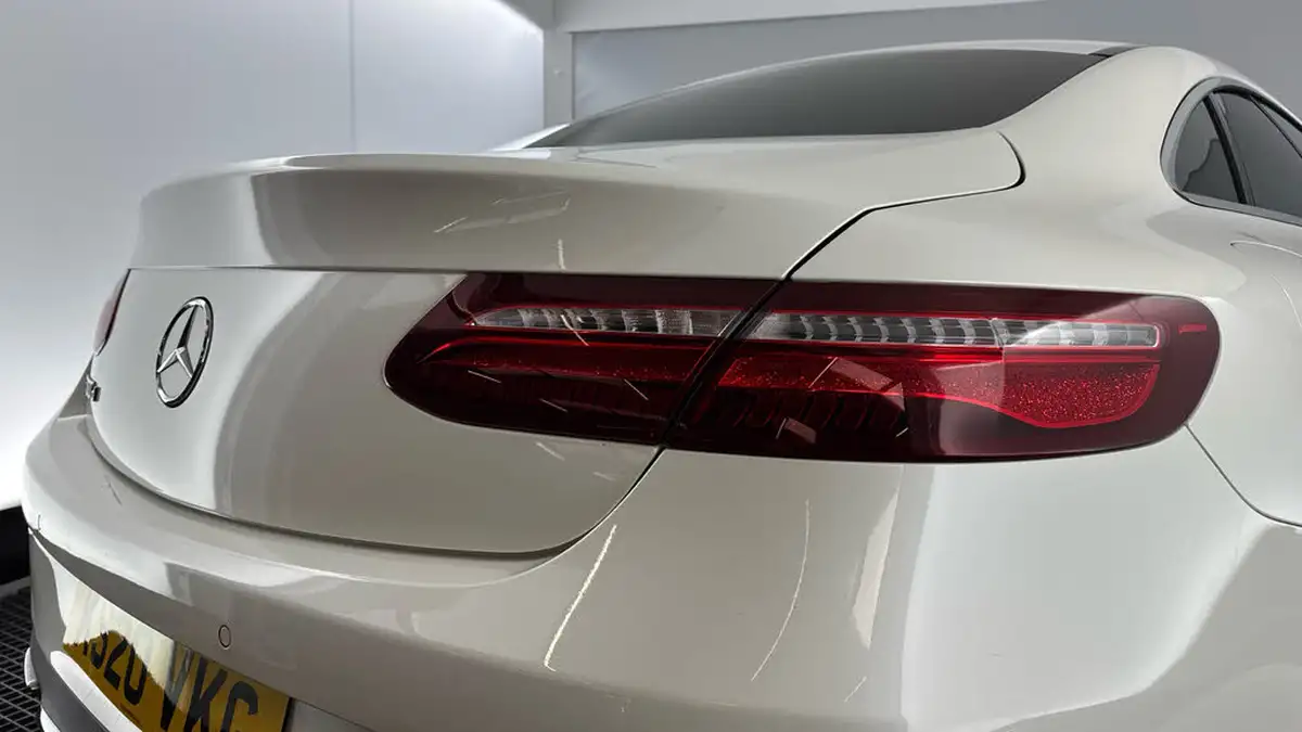 2020-mercedes-benz-e-class-20d-e300d-amg-line-premium-coupe-big-26