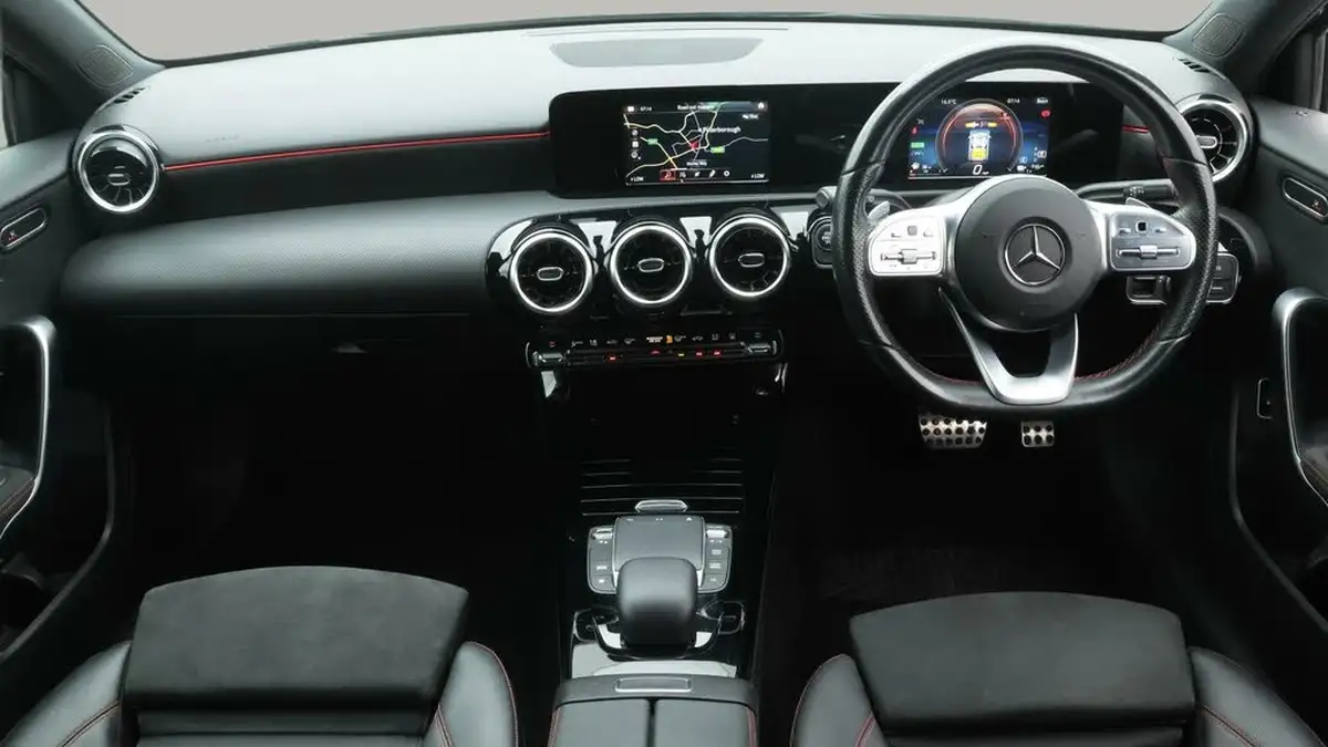 2021-mercedes-benz-a-class-13-a250e-amg-line-hatchback-5d-big-13