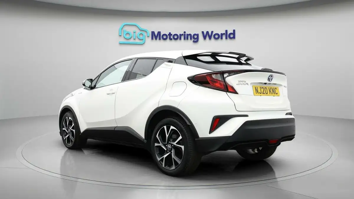 2020-toyota-c-hr-18-vvt-i-design-big-4
