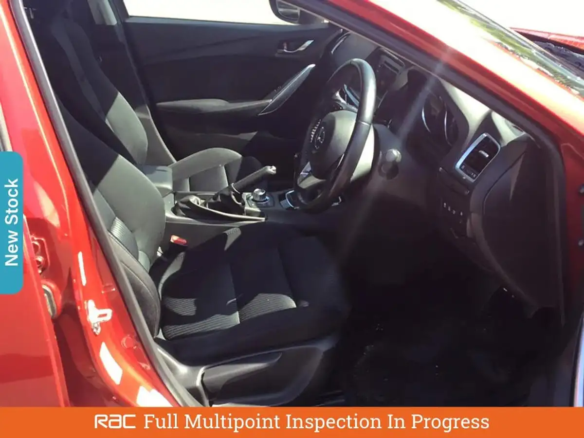 2014-mazda-mazda6-22td-se-l-saloon-4d-big-2