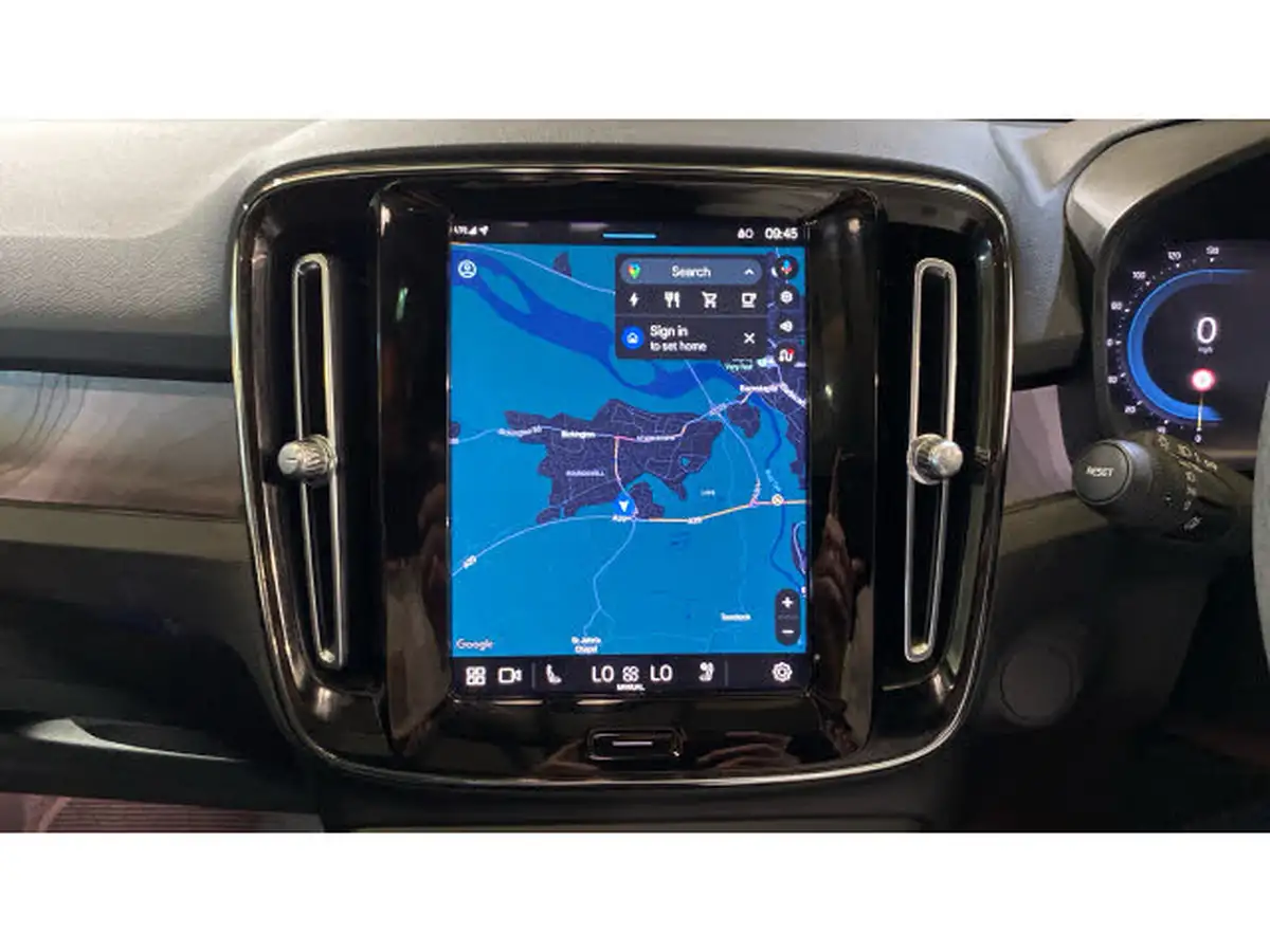 2022-volvo-c40-e-twin-recharge-pro-big-30