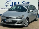 2014-vauxhall-astra-16-design-hatchback-auto-small-2