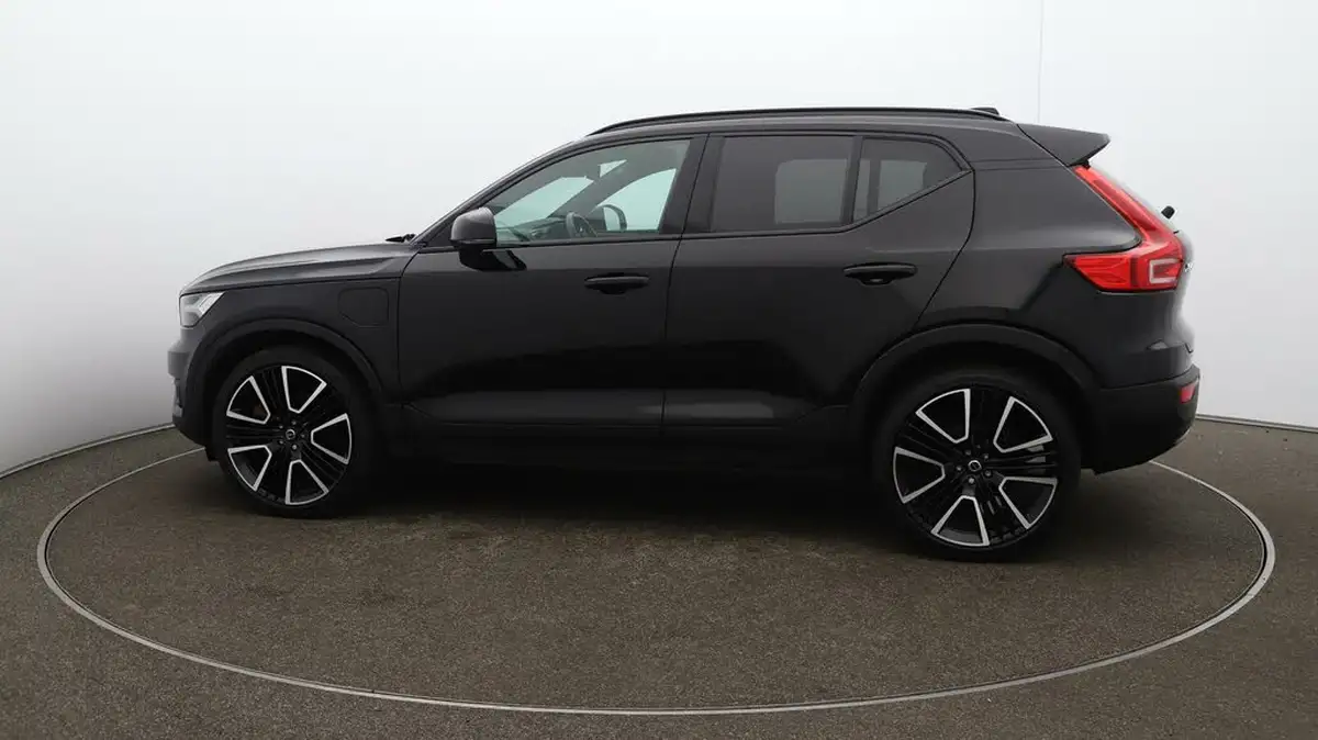 2021-volvo-xc40-15-t5-r-design-pro-262bhp-big-56