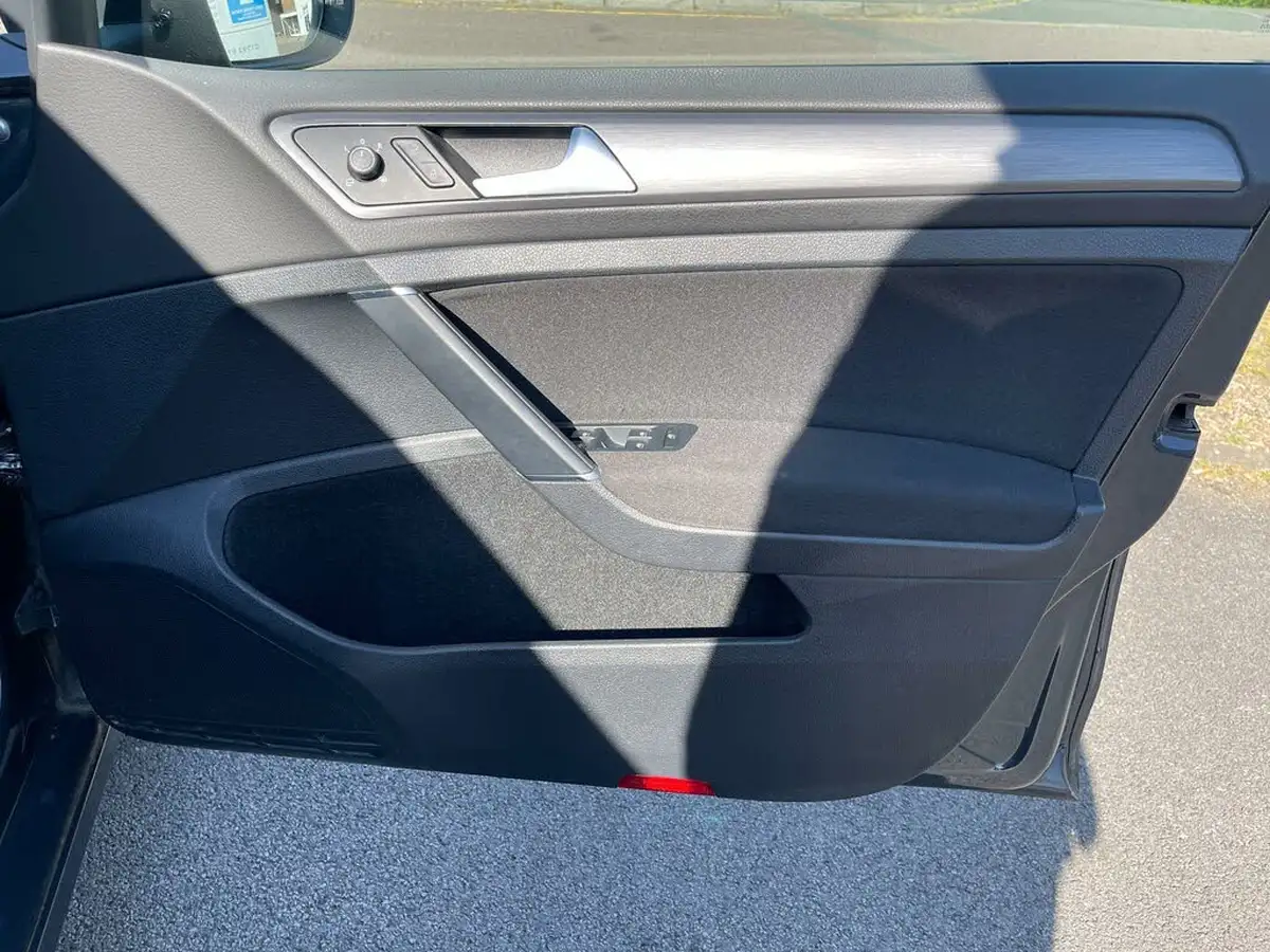 2020-volkswagen-golf-e-e-golf-big-29
