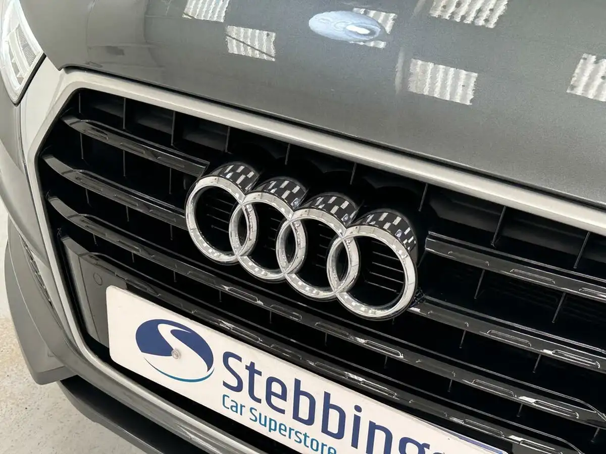 2018-audi-q3-20-tdi-s-line-edition-big-4