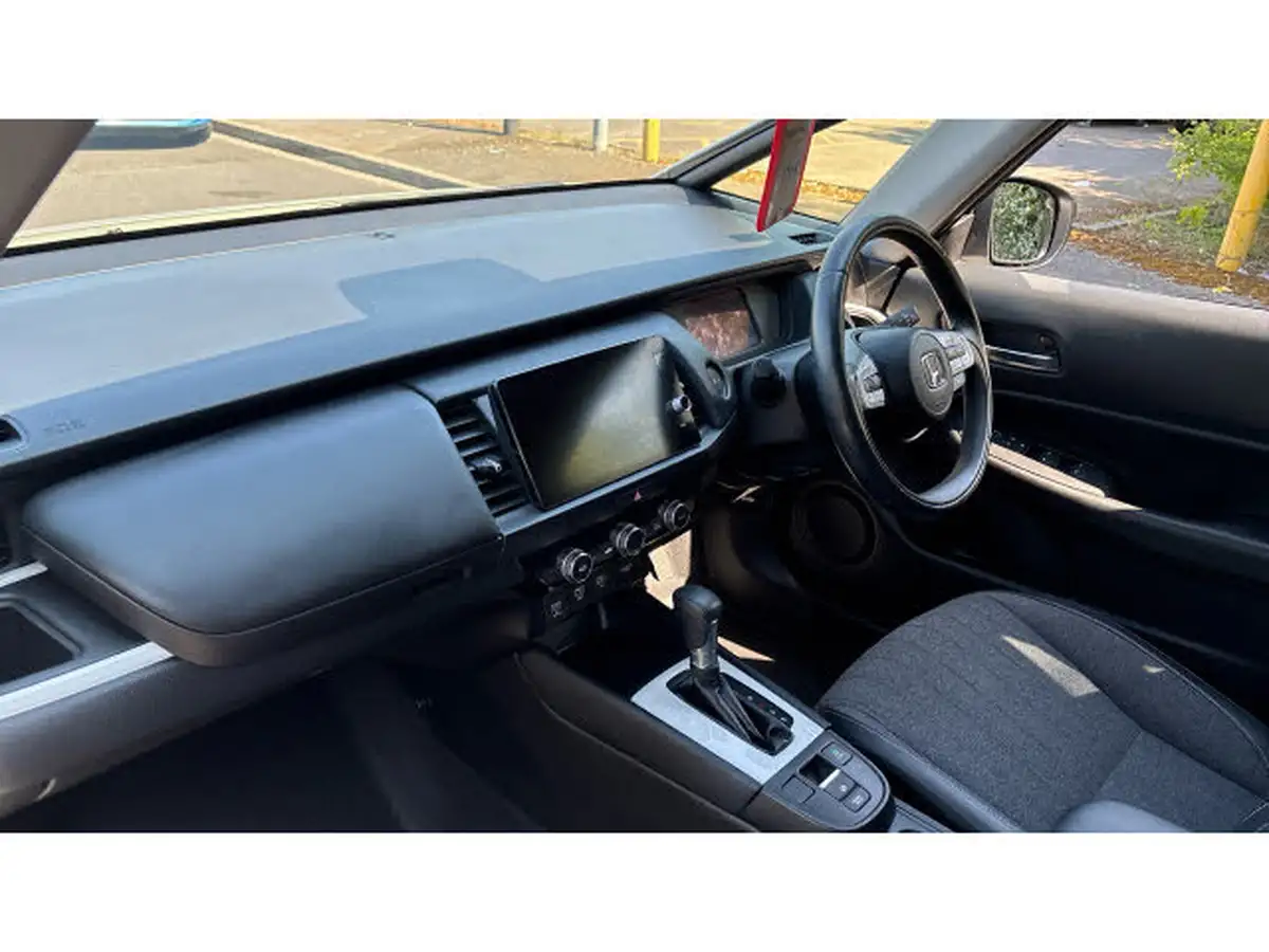 2021-honda-jazz-15-i-mmd-ex-107ps-big-1