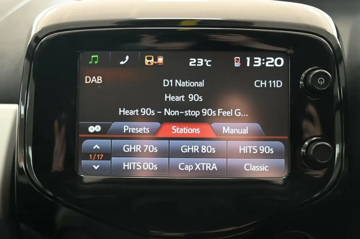 2017-toyota-aygo-10-vvt-i-x-press-71bhp-big-21