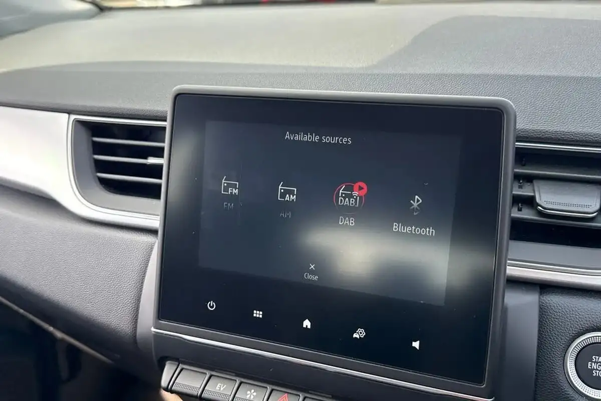 2023-renault-captur-16-techno-145ps-full-big-41