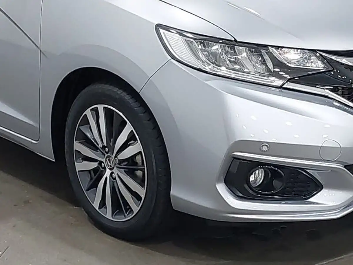 2019-honda-jazz-13-i-vtec-ex-navi-cvt-big-8