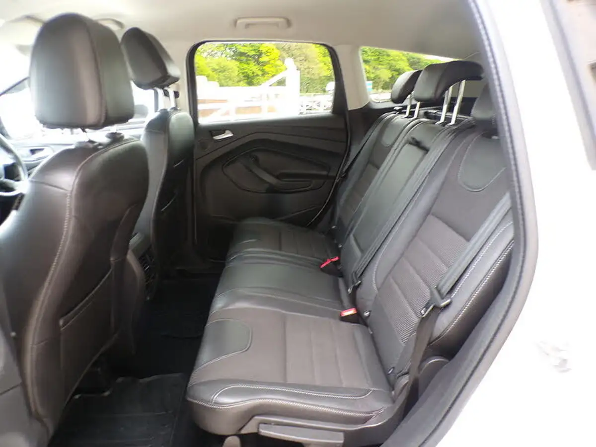 2014-ford-kuga-20tdci-titanium-140ps-big-15