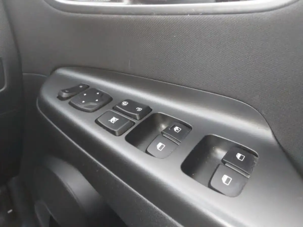 2018-hyundai-kona-10-t-gdi-se-big-18