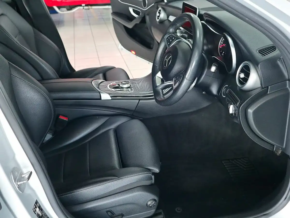2017-mercedes-benz-c-class-21d-c220d-amg-line-ss-saloon-4d-9g-tronic-plus-big-2