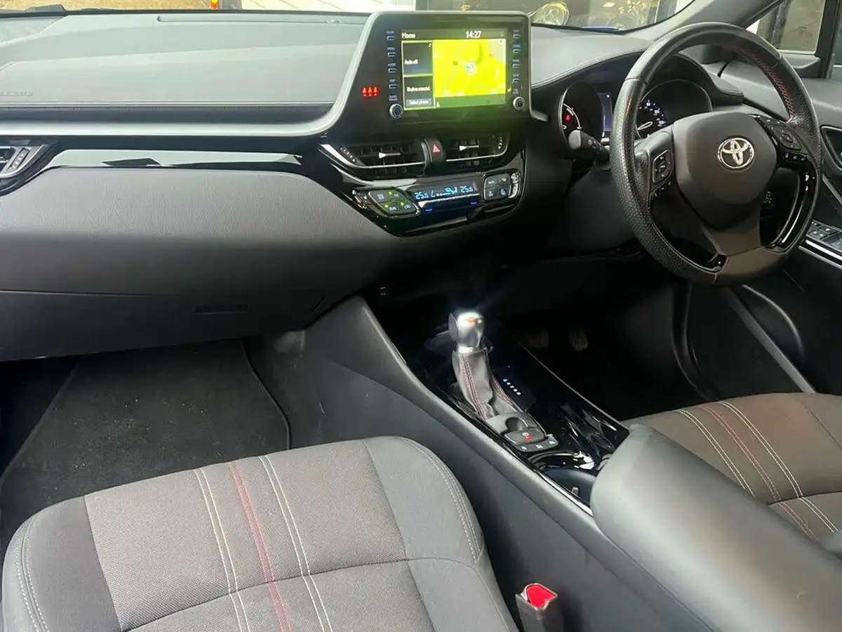 2022-toyota-c-hr-18-vvt-i-gr-sport-big-27