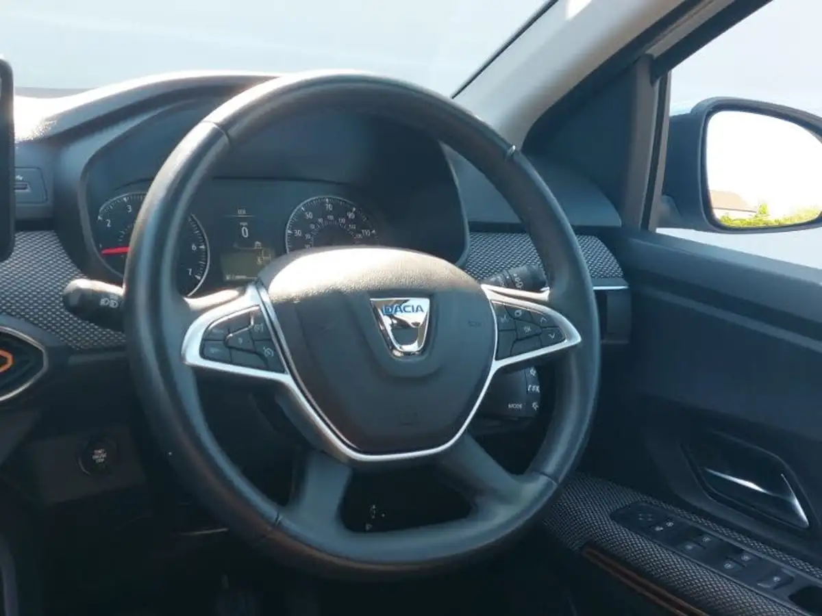 2022-dacia-sandero-stepway-10-tce-comfort-90bhp-big-9