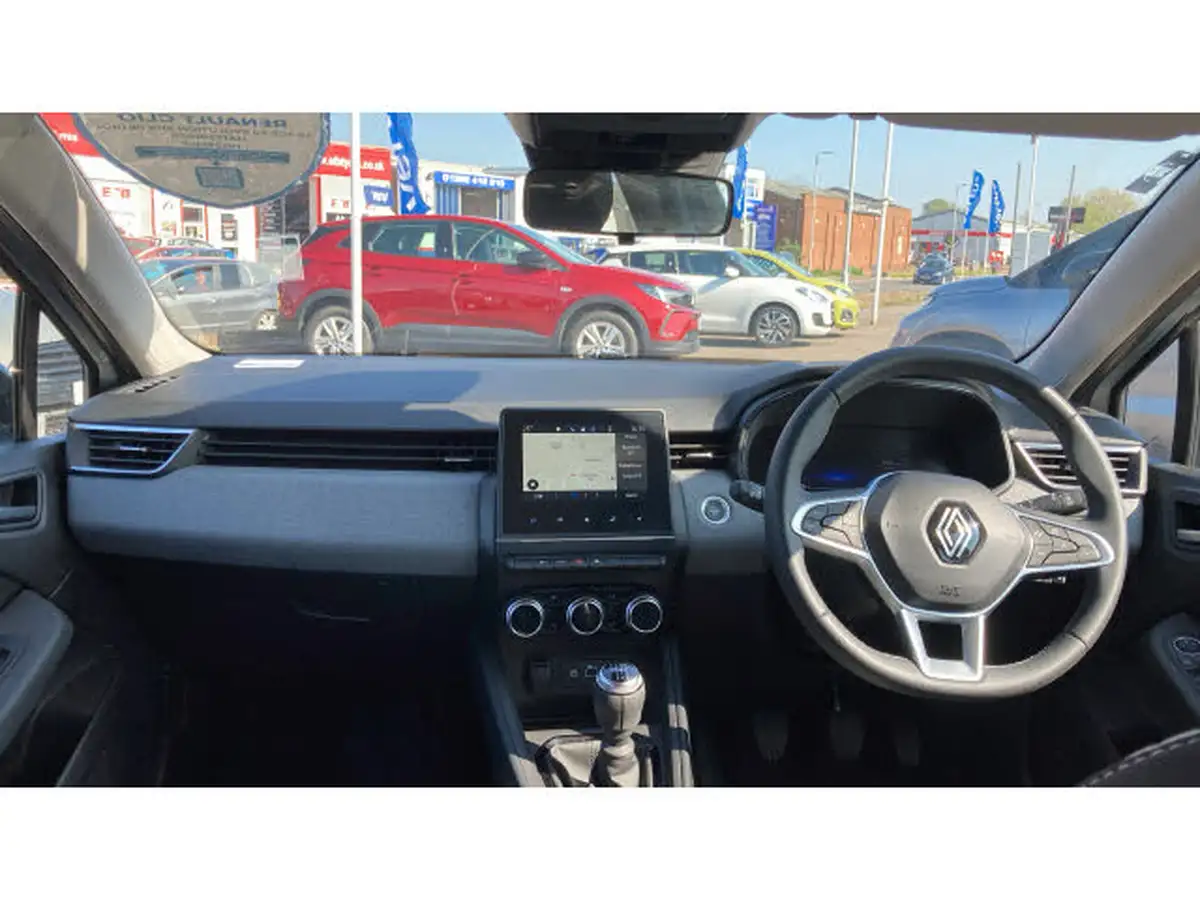 2024-renault-clio-10-tce-evolution-big-9