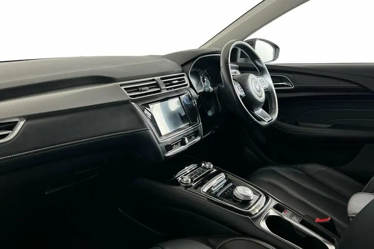 2021-mg-mg5-e-exclusive-ev-long-range-big-10